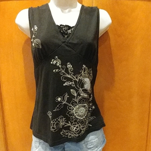 Georgiou Studio Tops - Beaded top Georgiou Studio Tops - Beaded top